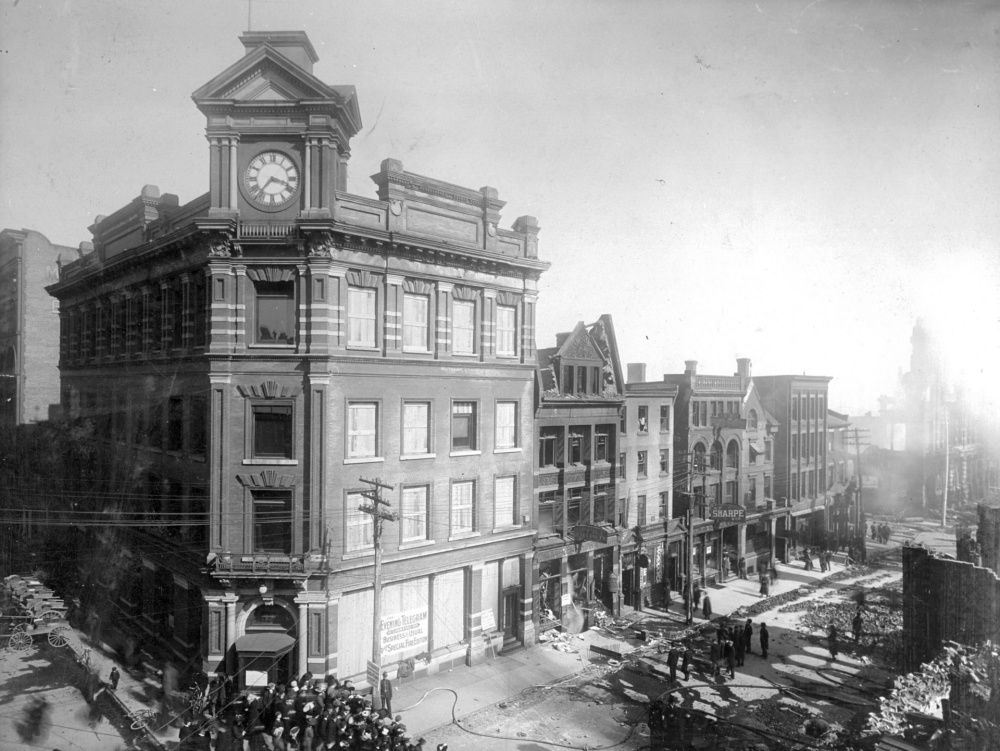 Evening Telegram building post - 1904 fire